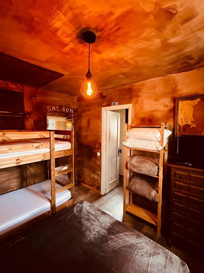 Apartament Old West House Pantano De San Juan San Martín de Valdeiglesias Zewnętrze zdjęcie