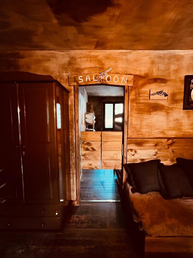 Apartament Old West House Pantano De San Juan San Martín de Valdeiglesias Zewnętrze zdjęcie