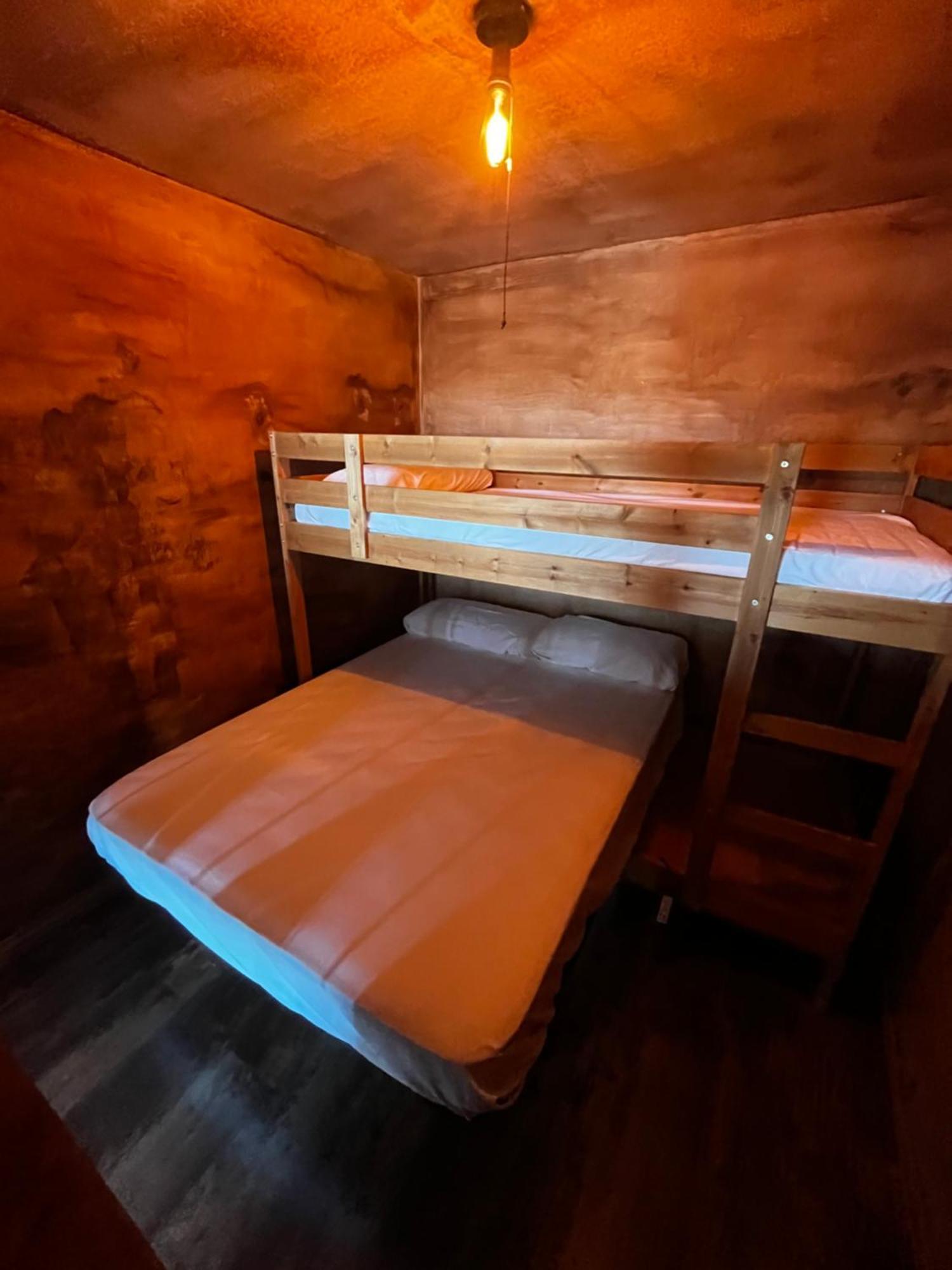 Apartament Old West House Pantano De San Juan San Martín de Valdeiglesias Zewnętrze zdjęcie